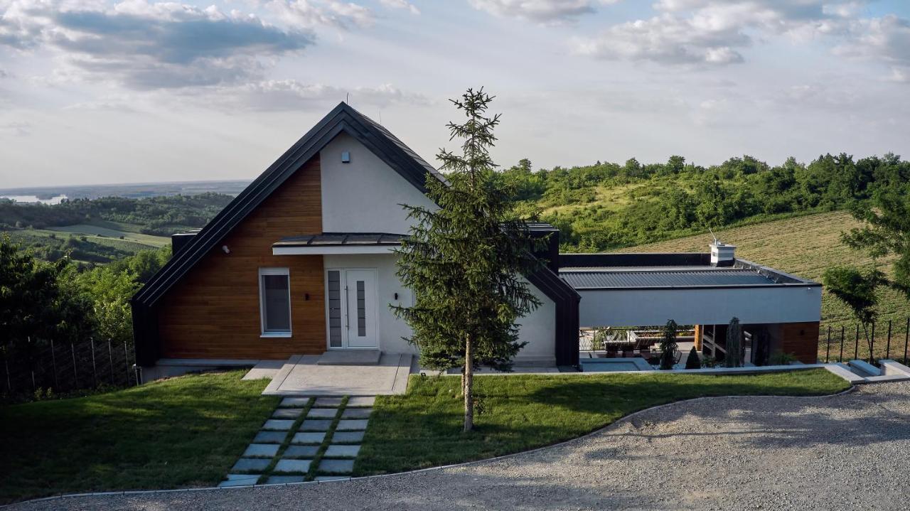 Riverside Pool Villa-Karlóca Kültér fotó